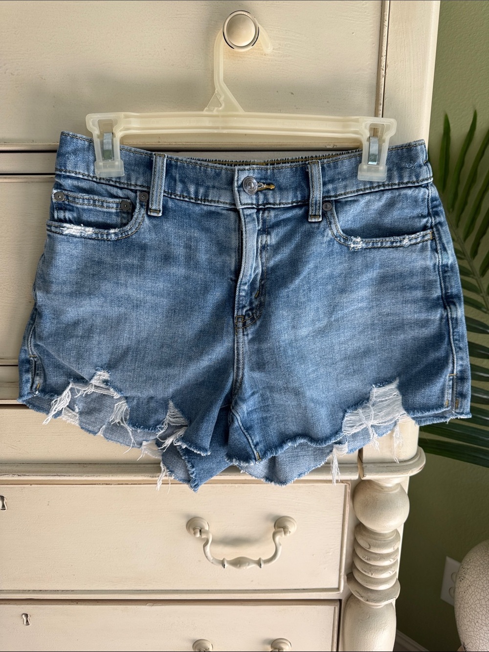 Aerie soft denim pull on shorts Light Wash Distressed size S